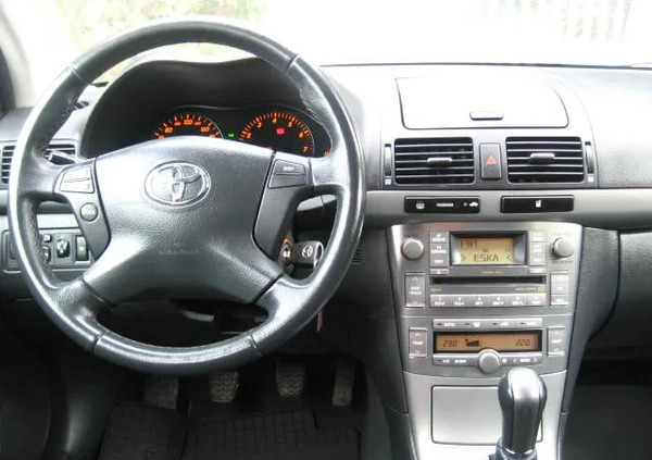 Toyota Avensis cena 21900 przebieg: 128100, rok produkcji 2008 z Toszek małe 407